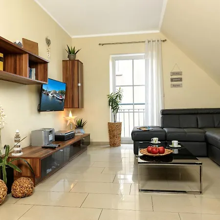 Steinfurths Huesing Sonnendeck * Poel